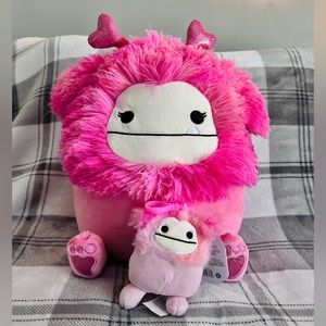 Two Valentines Day Squishmallow Caparinne